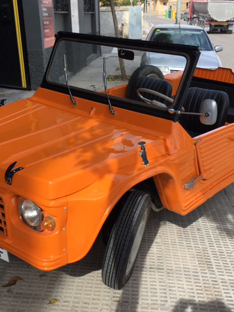 restauració cotxe Mehari